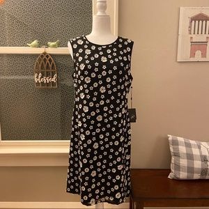 NWT Adrianna Papell Black & White Flower Dress 10